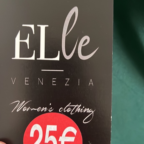 Dress - Picture 6 of 6